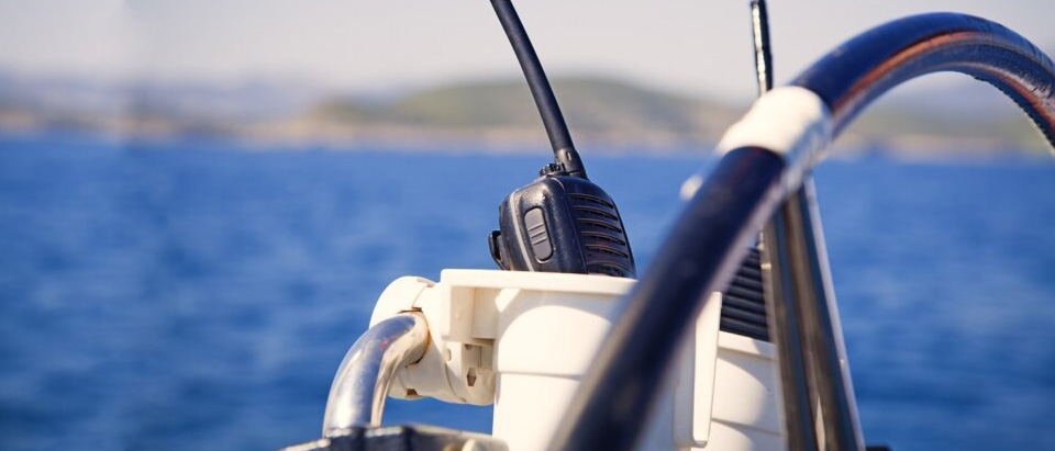 Пыле и влагозащита в рациях  